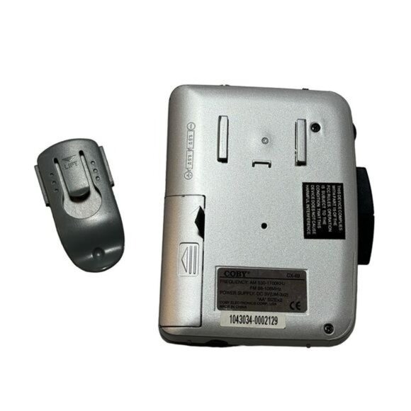 Vintage Coby Personal Cassette Player and Radio ... - Picture 7 of 10